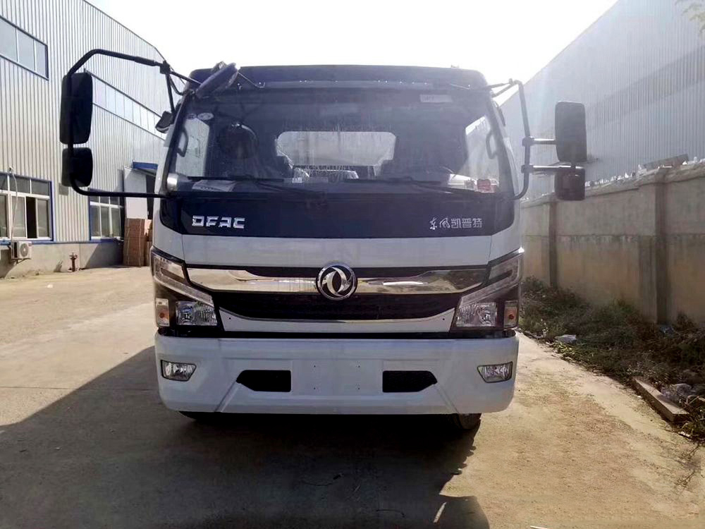 國六8-9方東風(fēng)D7 吸糞車